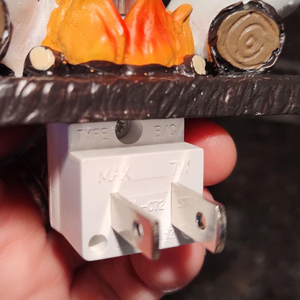 New Ghost Campfire Night Light - Picture 3 of 4